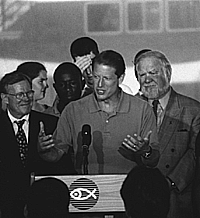 Photo: Vice-president and presidential candidate Al Gore announced ocean-related programs at the New England Aquarium on September 2.